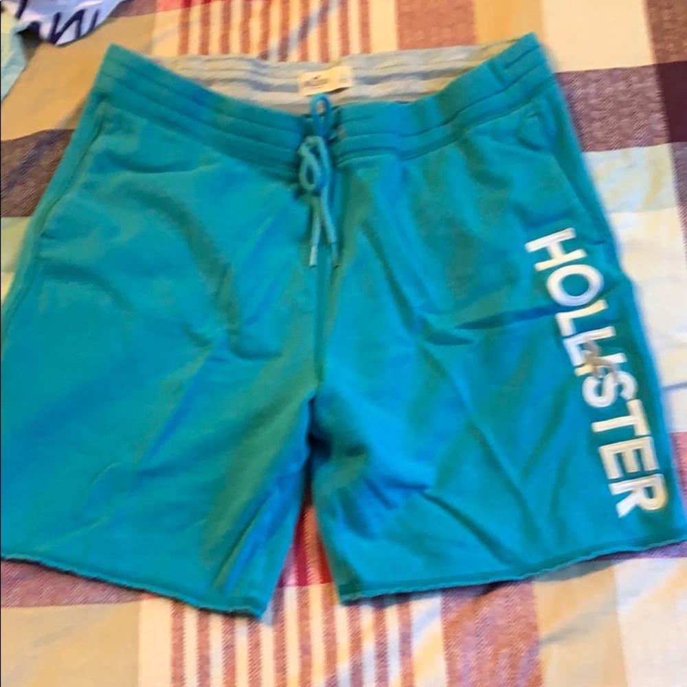blue hollister shorts size large
